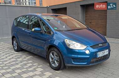 Минивэн Ford S-Max 2006 в 