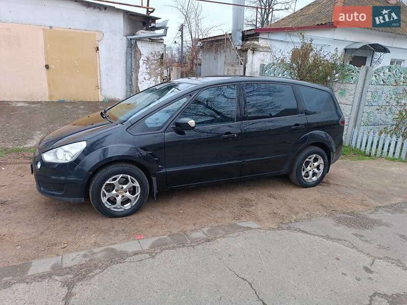 Минивэн Ford S-Max 2007 в 
