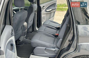 Минивэн Ford S-Max 2006 в 