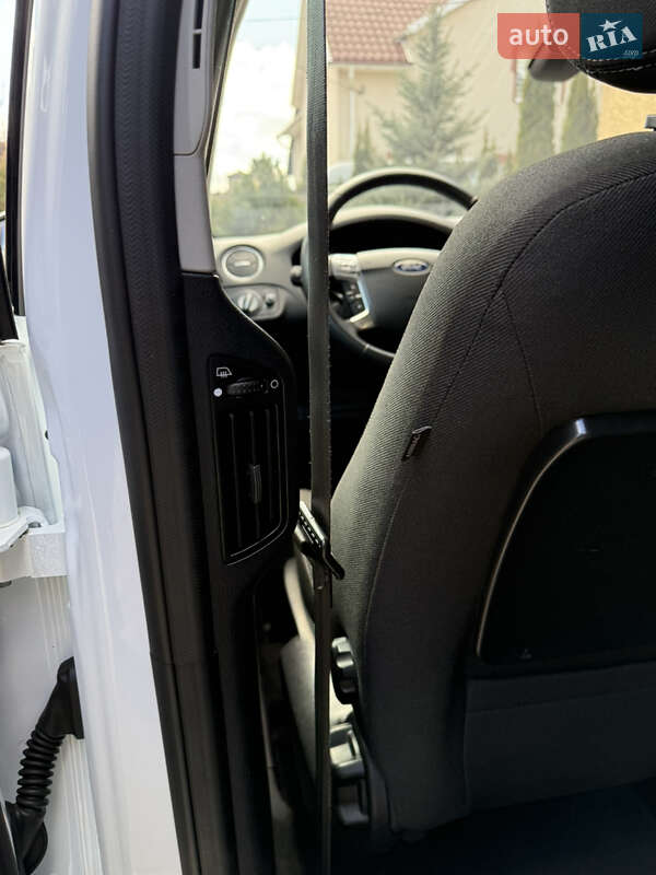 Минивэн Ford S-Max 2013 в Тернополе