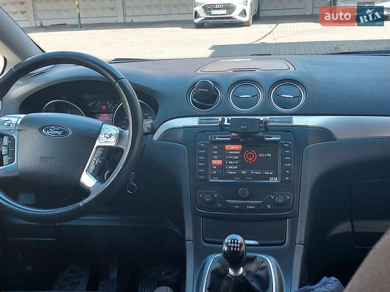 Минивэн Ford S-Max 2014 в Одессе
