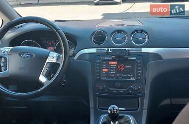 Мінівен Ford S-Max 2014 в 