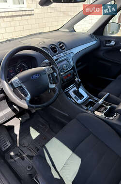 Минивэн Ford S-Max 2010 в 