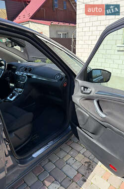 Минивэн Ford S-Max 2010 в 