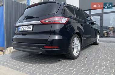 Минивэн Ford S-Max 2015 в 