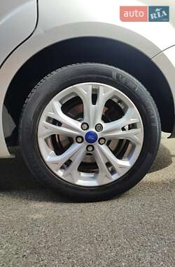 Минивэн Ford S-Max 2012 в Чернигове