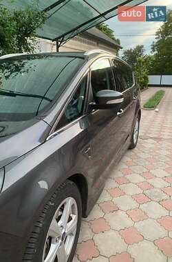 Минивэн Ford S-Max 2016 в 
