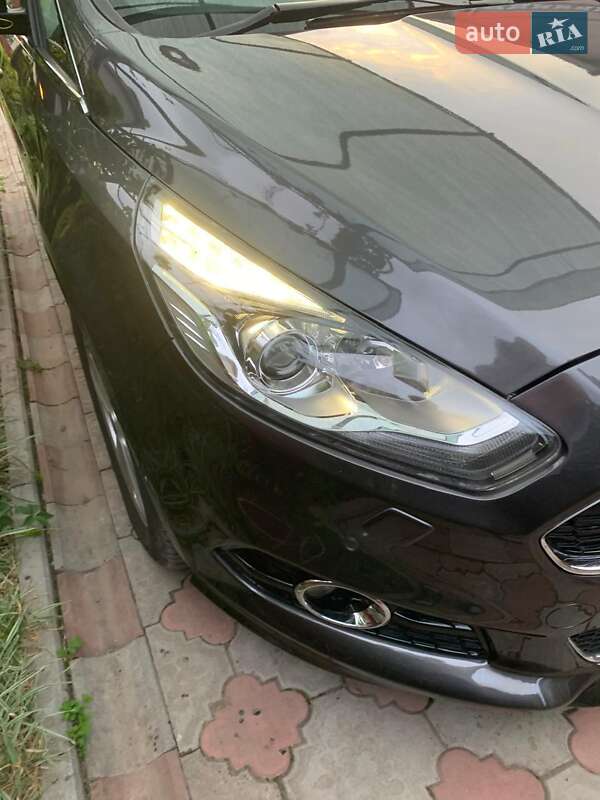 Мінівен Ford S-Max 2016 в Тернополі
