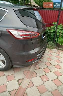 Минивэн Ford S-Max 2016 в 