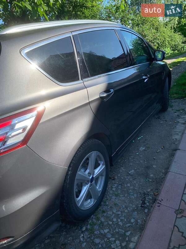 Мінівен Ford S-Max 2016 в Тернополі