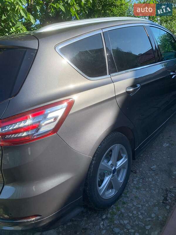 Мінівен Ford S-Max 2016 в Тернополі