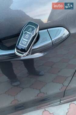 Минивэн Ford S-Max 2016 в 