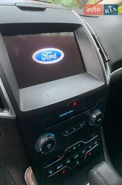 Минивэн Ford S-Max 2016 в 