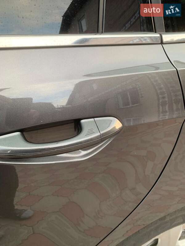 Мінівен Ford S-Max 2016 в Тернополі фото 47 Мінівен Ford S-Max 2016 в Тернополі