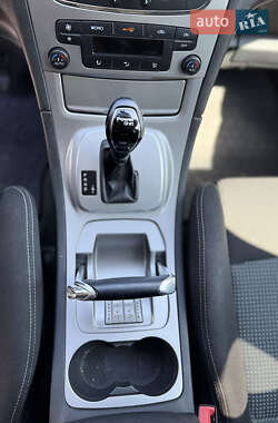 Минивэн Ford S-Max 2011 в 