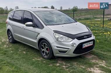 Мінівен Ford S-Max 2011 в 