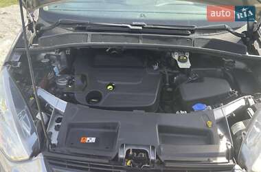 Мінівен Ford S-Max 2011 в 