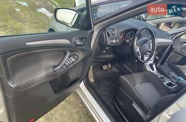 Мінівен Ford S-Max 2011 в 
