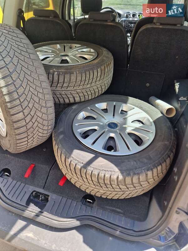 Минивэн Ford S-Max 2013 в Сумах фото 45 Минивэн Ford S-Max 2013 в Сумах