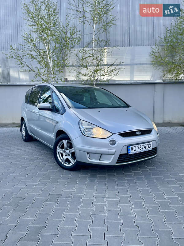 Минивэн Ford S-Max 2006 в 