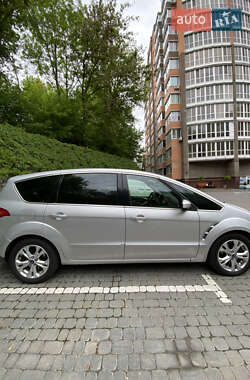 Минивэн Ford S-Max 2011 в 