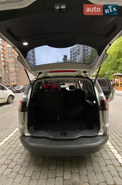 Минивэн Ford S-Max 2011 в 
