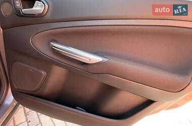 Минивэн Ford S-Max 2014 в 