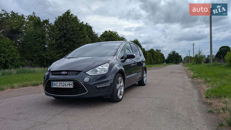 Мінівен Ford S-Max 2013 в 