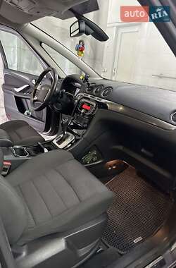 Минивэн Ford S-Max 2013 в 