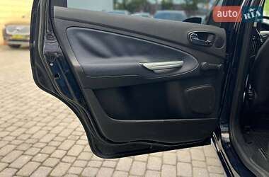 Минивэн Ford S-Max 2007 в 