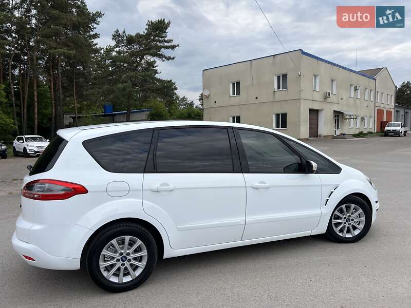 Мінівен Ford S-Max 2013 в Радивиліві