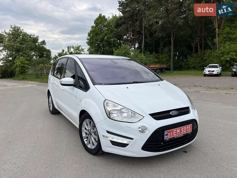 Мінівен Ford S-Max 2013 в Радивиліві