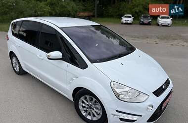 Минивэн Ford S-Max 2013 в 