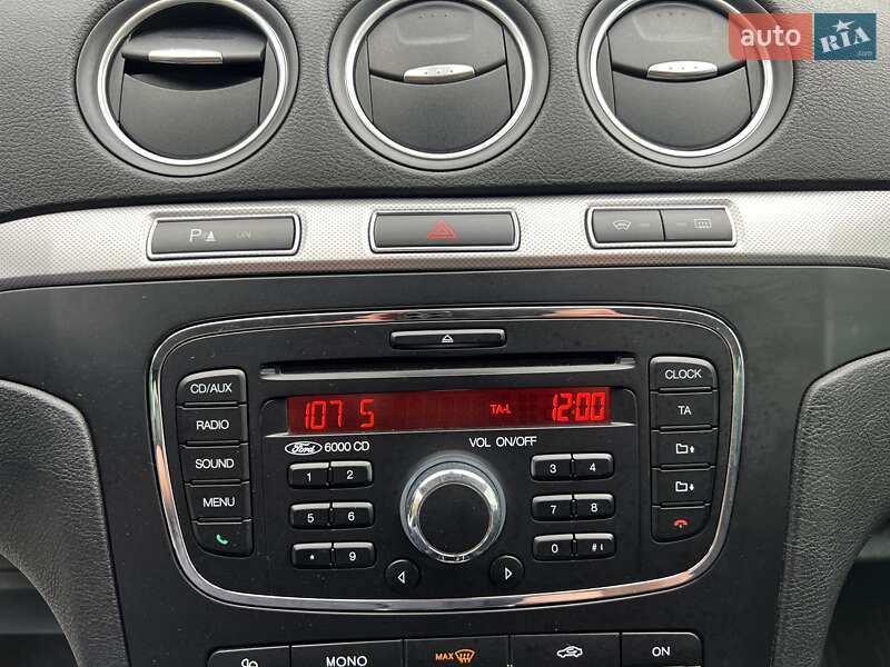 Мінівен Ford S-Max 2013 в Радивиліві