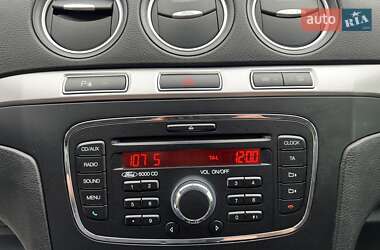 Минивэн Ford S-Max 2013 в 