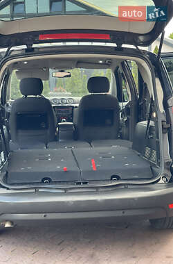 Минивэн Ford S-Max 2011 в 