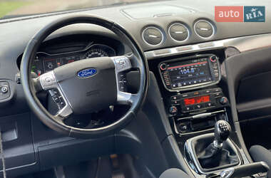Минивэн Ford S-Max 2011 в 