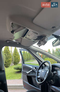 Минивэн Ford S-Max 2011 в 