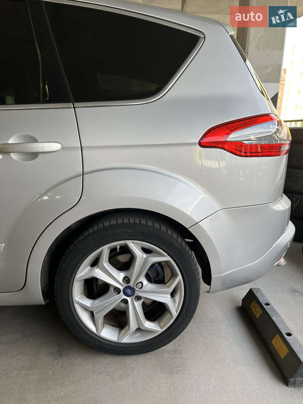 Мінівен Ford S-Max 2014 в Києві