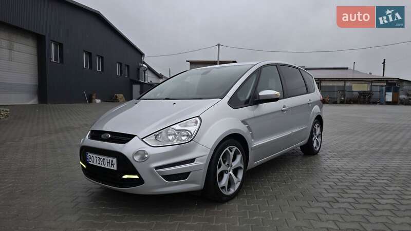 Ford S-Max 2012