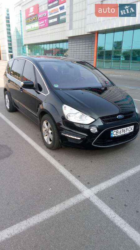 Ford S-Max 2012