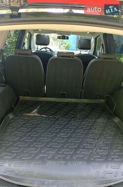 Минивэн Ford S-Max 2012 в 