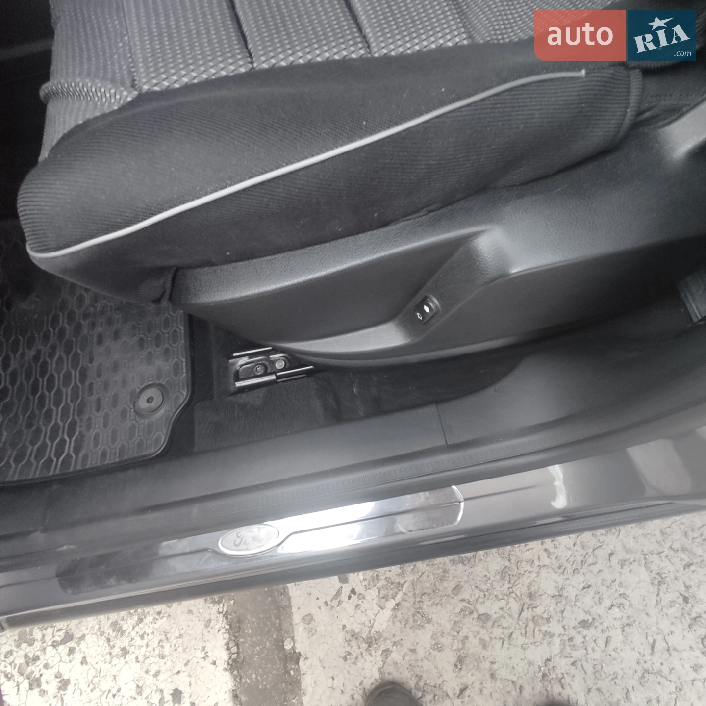 2014 Ford S-MAX - мініатюра 17