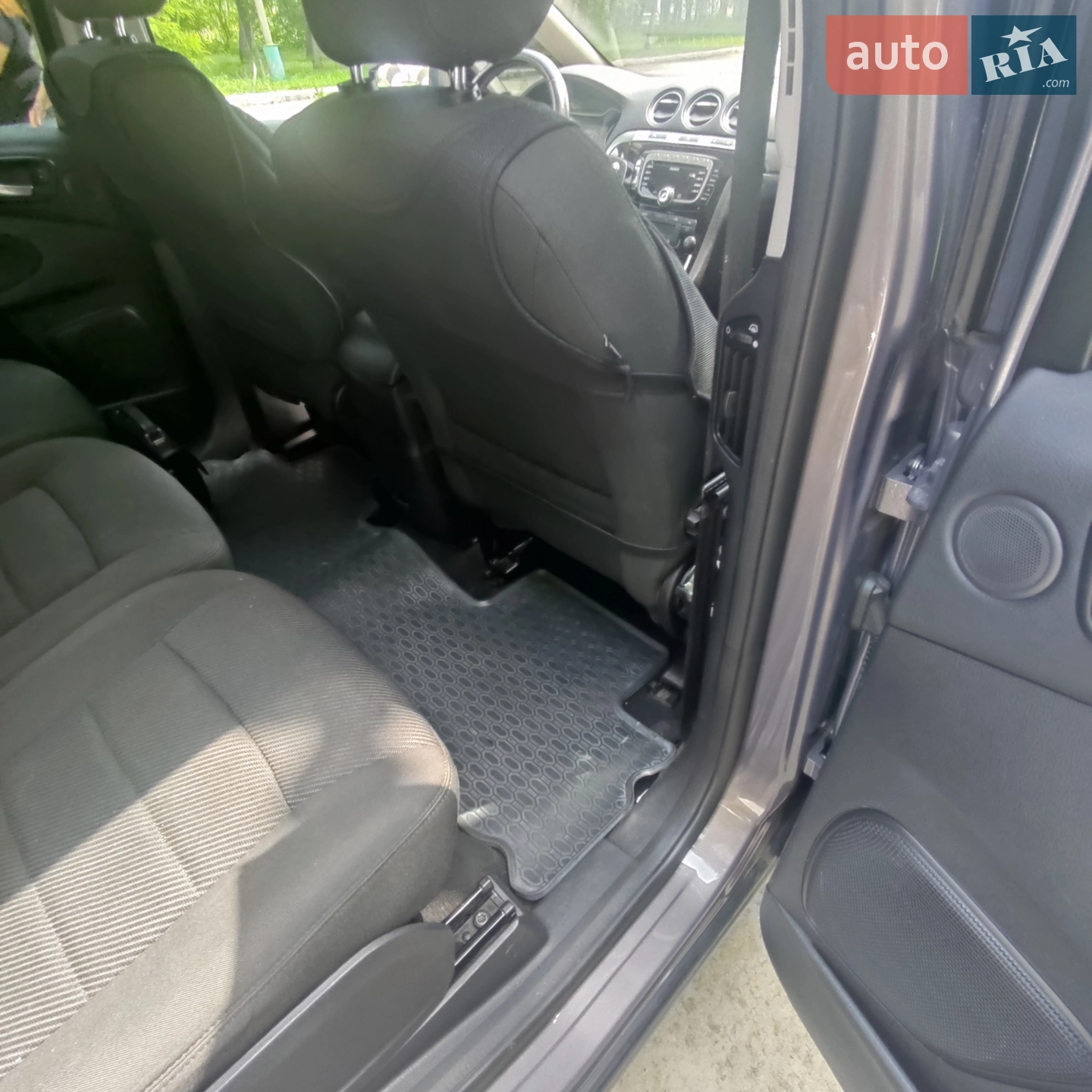 2014 Ford S-MAX - мініатюра 18