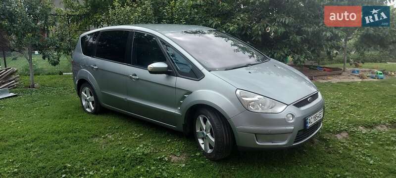 Минивэн Ford S-Max 2009 в 
