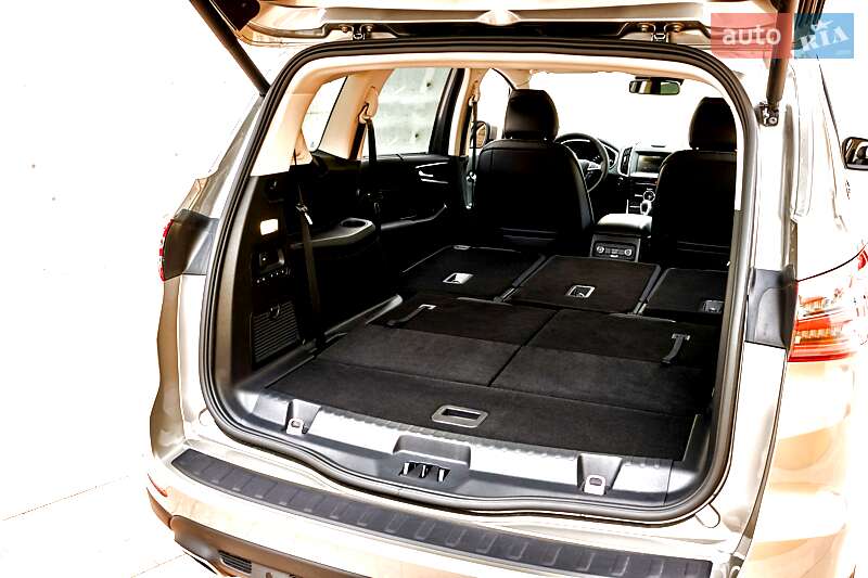 Минивэн Ford S-Max 2014 в Бучаче