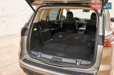 Минивэн Ford S-Max 2014 в 