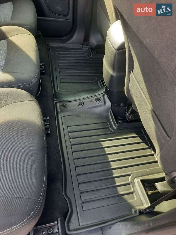 Минивэн Ford S-Max 2013 в Киеве фото 18 Минивэн Ford S-Max 2013 в Киеве