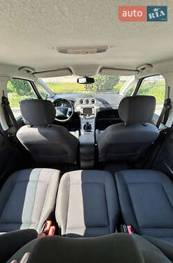 Минивэн Ford S-Max 2009 в 