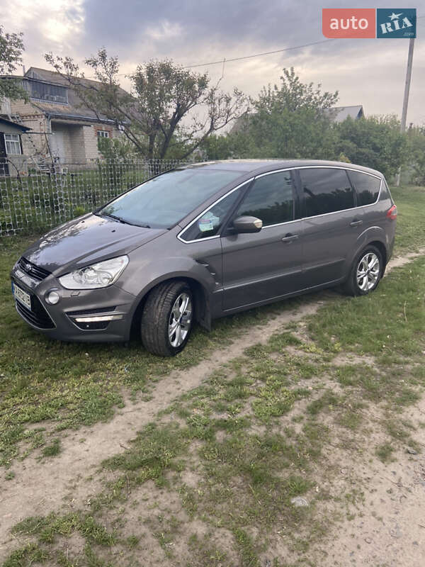 Минивэн Ford S-Max 2014 в Ирпене